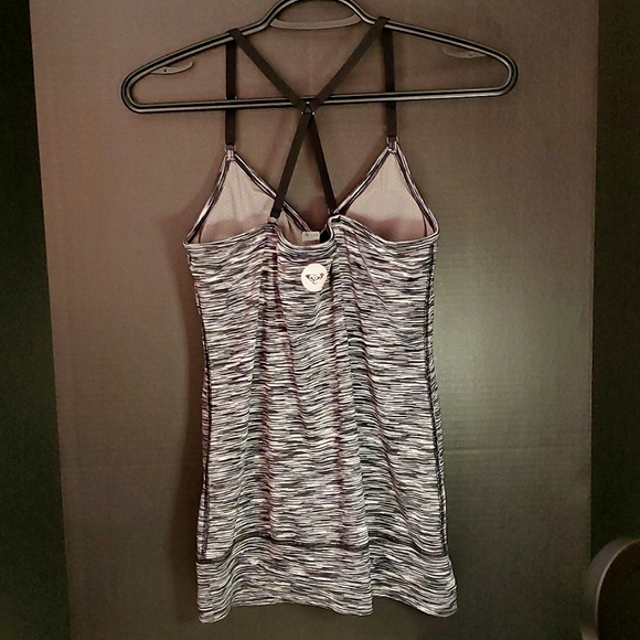 Roxy Dry-Flight Strappy Tank with Built In Bra & Removable Cup Pads - Size Small - Picture 5 of 15